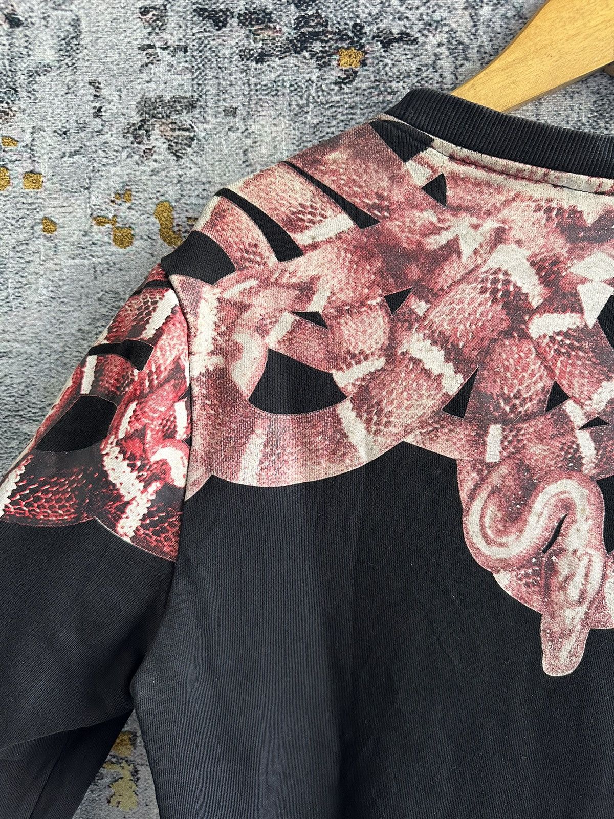 Marcelo Burlon × Vintage SICK FASHION DISTRESSED MARCELO BURLON SNAKE SWEATSHIRT Size US L / EU 52-54 / 3 - 7 Thumbnail