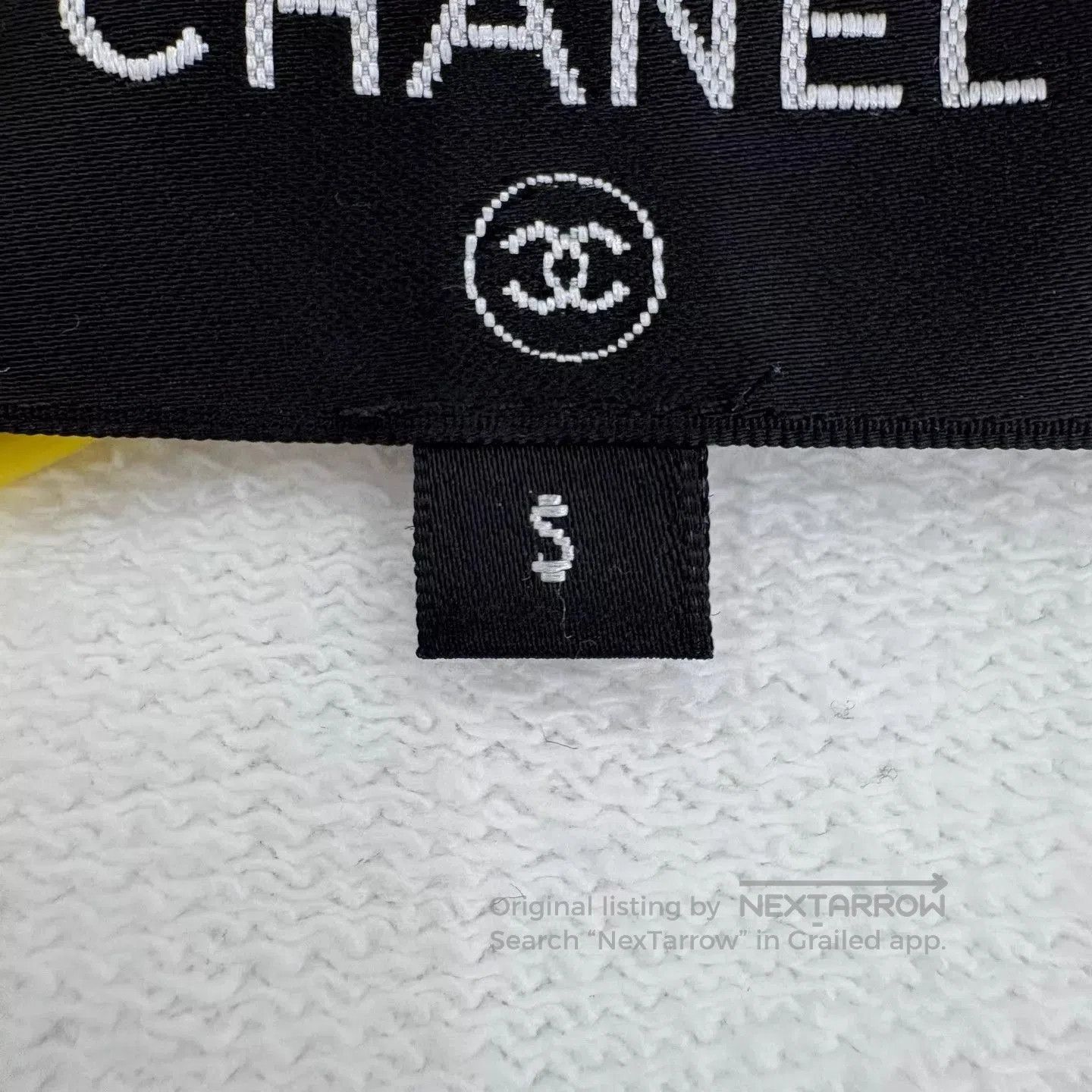 Chanel White Zip. Size US S / EU 44-46 / 1 - 4 Thumbnail