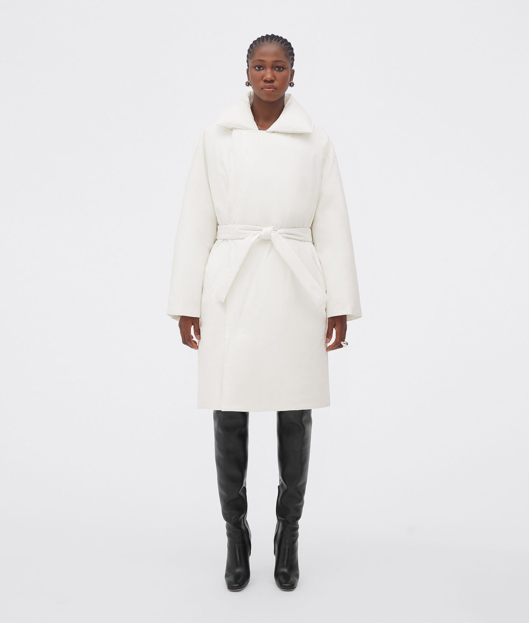 Bottega Veneta o1n1vont0225 Frosted Poplin Puffer Coat in White Size XS / US 0-2 / IT 36-38 - 1 Thumbnail