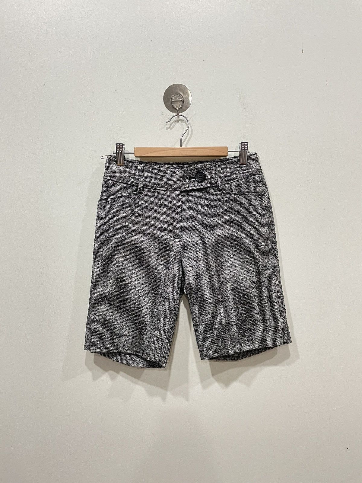 Burberry Burberry short Size 28" / US 6 / IT 42 - 1 Thumbnail