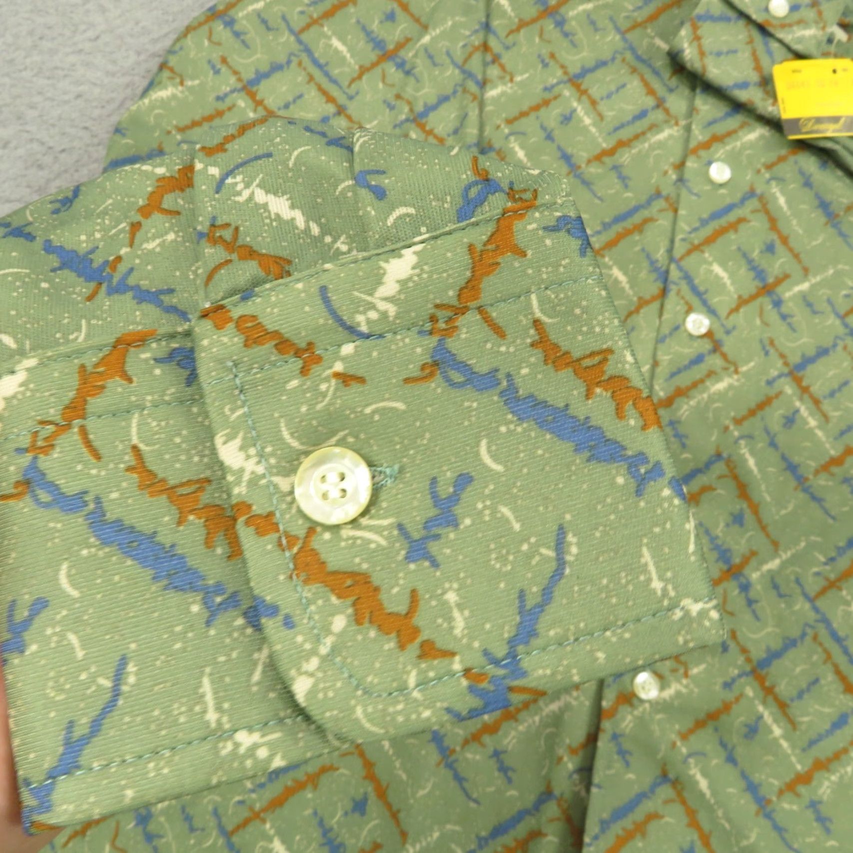 Vintage VINTAGE Donegal Shirt Mens Medium 70s Green Dagger Collar Barbwire Print Disco Crew Size US M / EU 48-50 / 2 - 3 Thumbnail