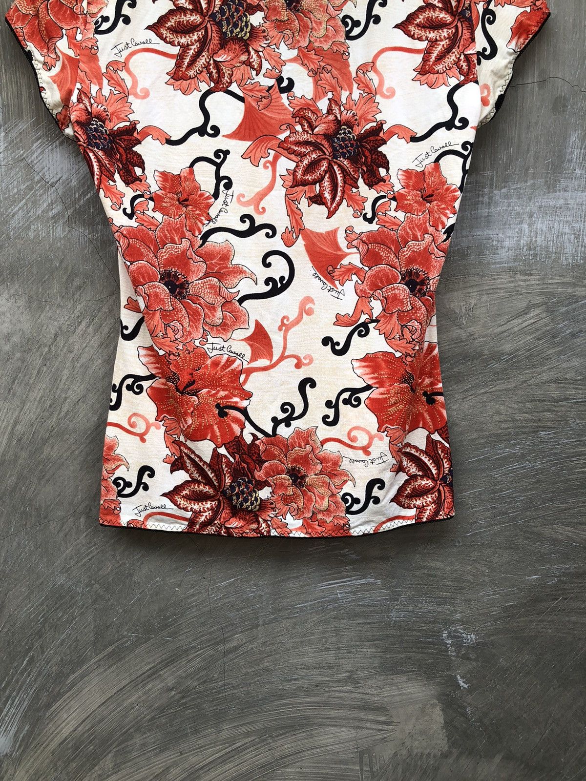 Just Cavalli Just Cavali Underwear Floral T-shirt Size L / US 10 / IT 46 - 8 Thumbnail