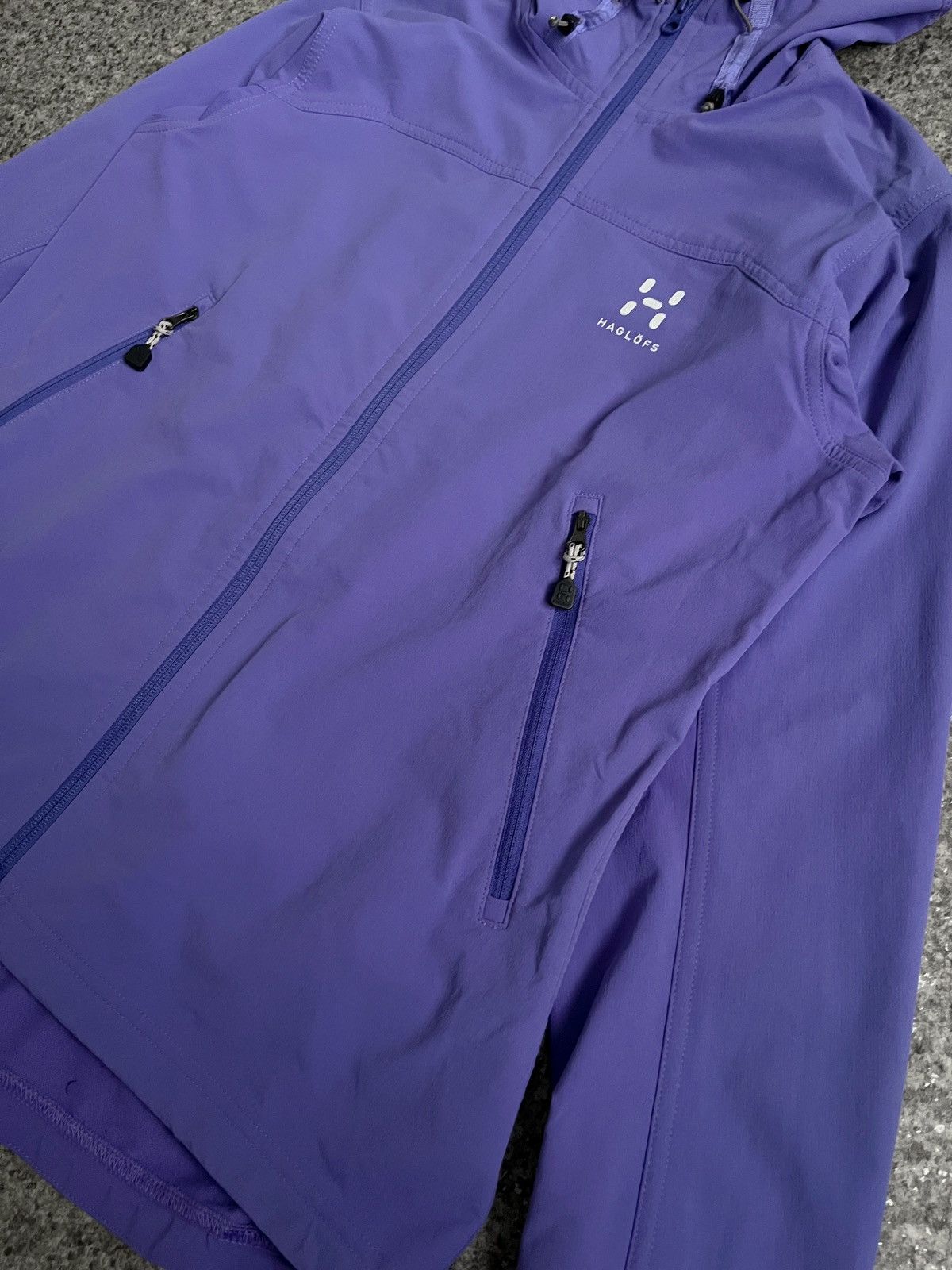 Haglofs Gorpcore Haglofs womens soft shell jacket sz L Size L / US 10 / IT 46 - 3 Thumbnail