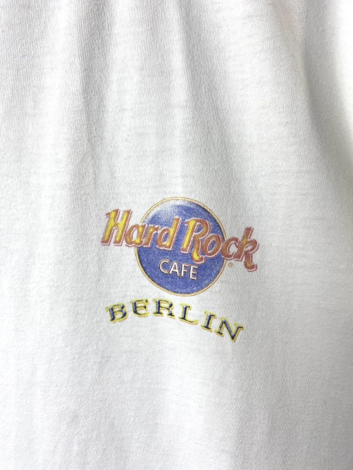 Hard Rock Cafe Vintage 1990’s Hard Rock Cafe Berlin Germany T Shirt Size US L / EU 52-54 / 3 - 4 Thumbnail