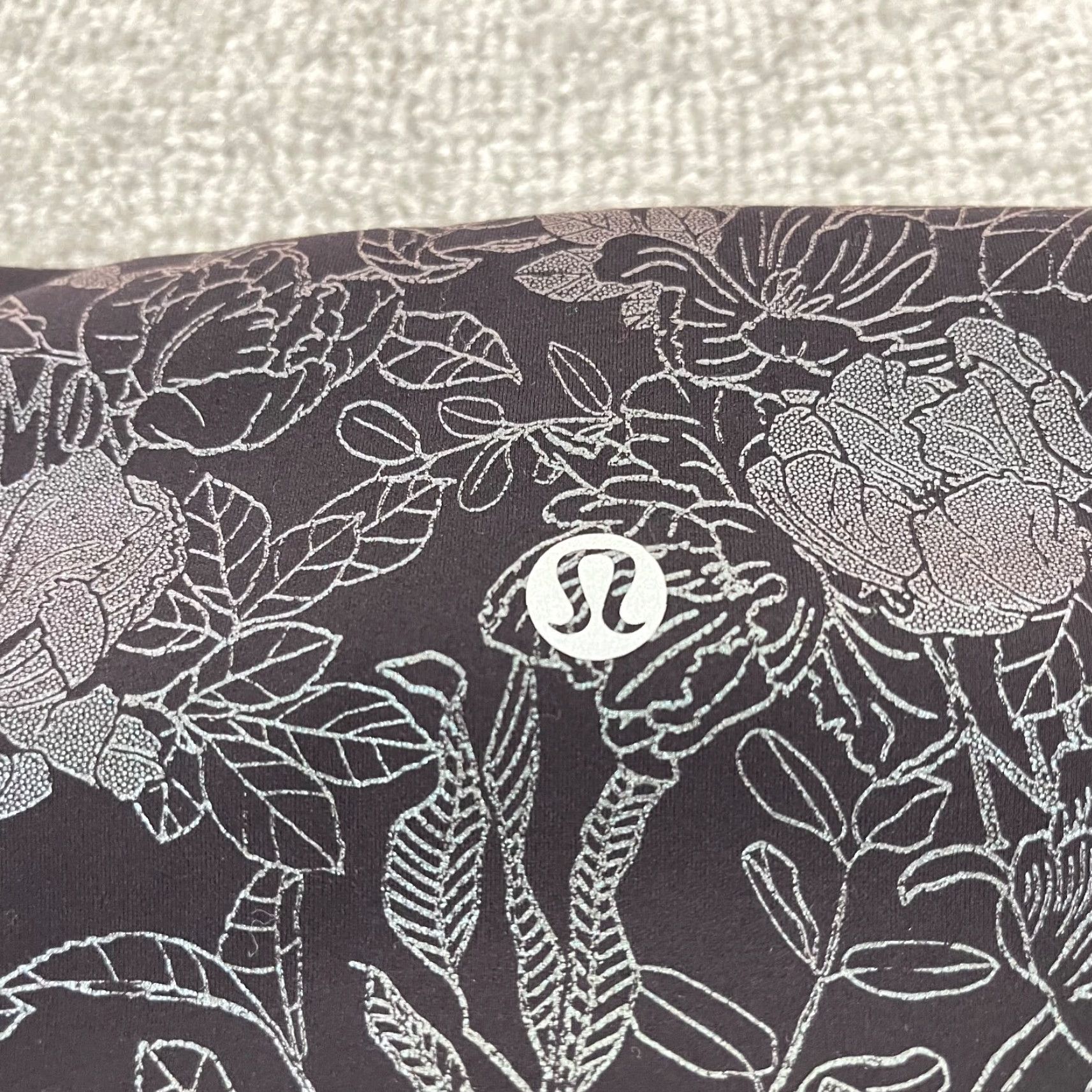 Lululemon LULULEMON Leggings Womens Size 4 High Rise Wunder Train Flourish Black Foil Yoga Size 27" / US 4 / IT 40 - 2 Thumbnail