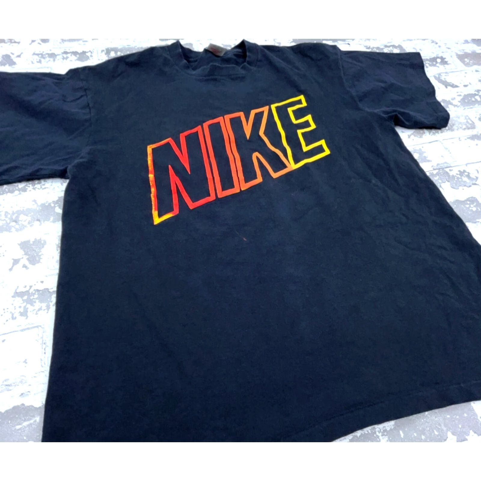 Nike VINTAGE Nike Shirt Men XL Black Tee Spell Out Neon Single Stitch 90s USA Made Shirt Size US XL / EU 56 / 4 - 6 Thumbnail
