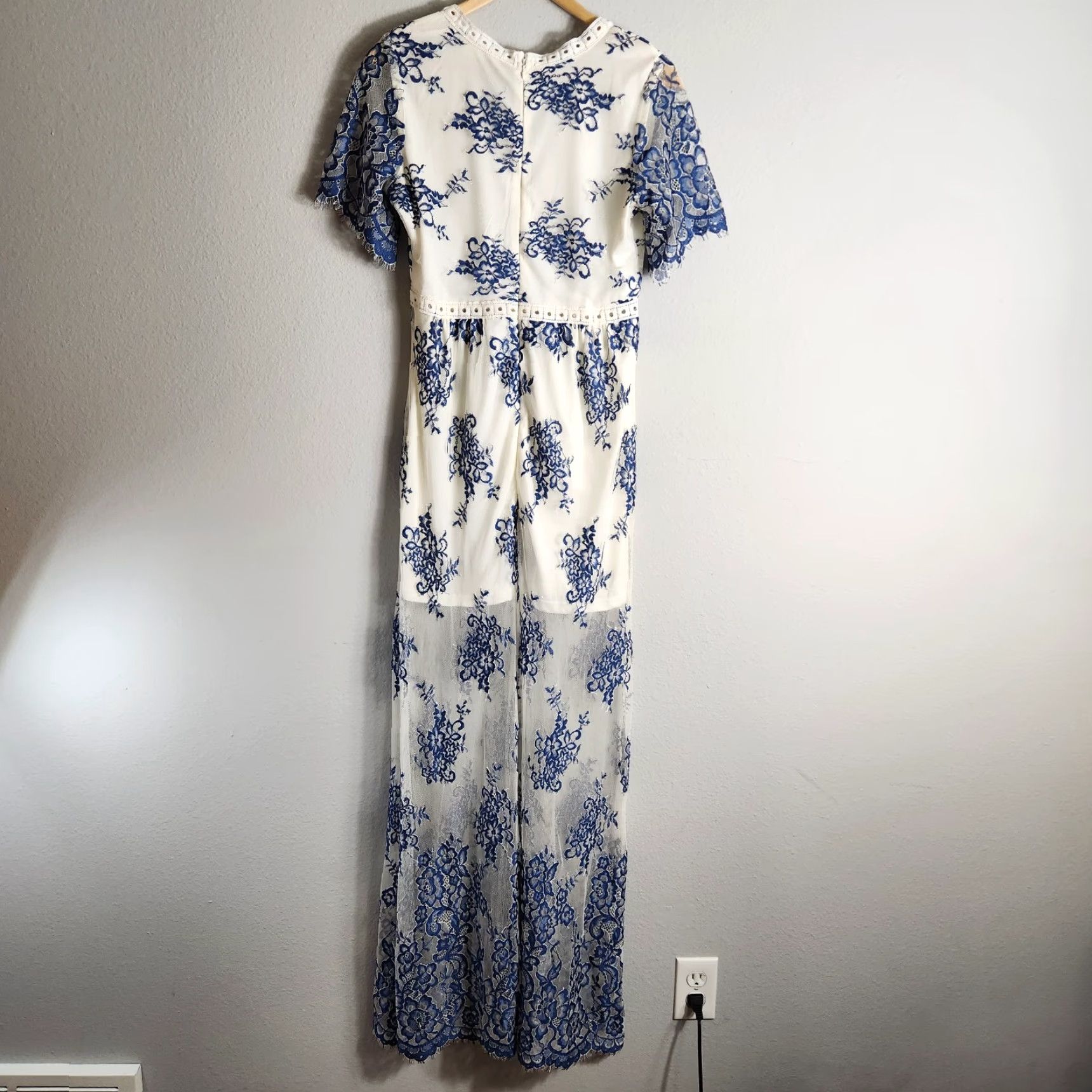 Vintage Peach Love California Maxi Dress White Blue Lace Short Sleeve V-Neck Zip Floral Bohemian Feminine Party/Cocktail M Womens Size 32" / US 10 / IT 46 - 6 Thumbnail