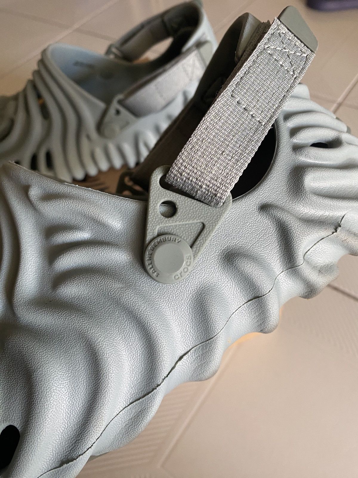 Crocs × Salehe Bembury Crocs Salehe Bembury Manta Size US 8 / EU 41 - 4 Thumbnail