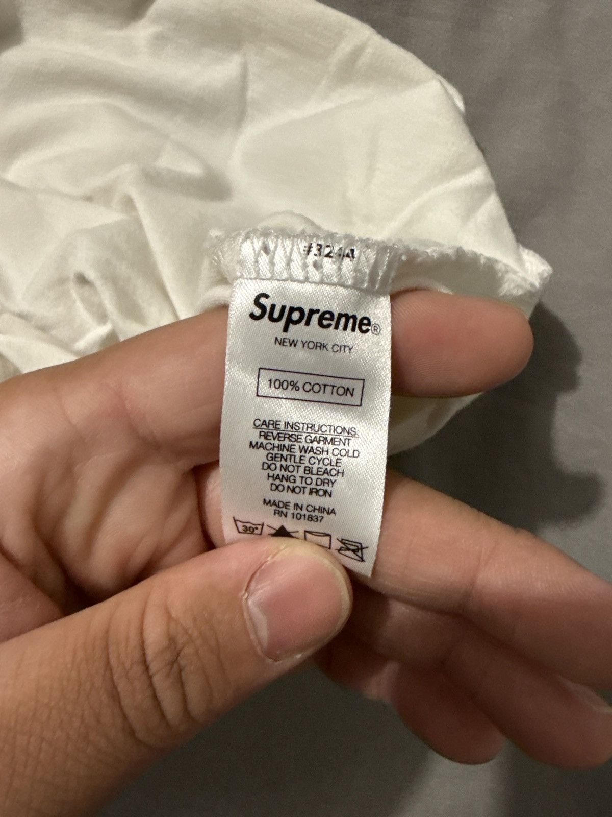 Supreme Supreme Size US L / EU 52-54 / 3 - 3 Thumbnail