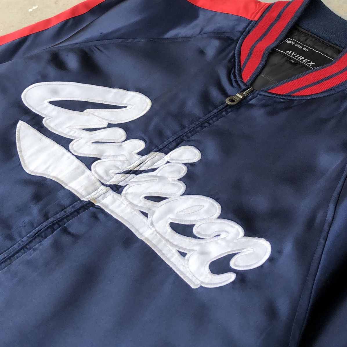 Avirex Vintage Avirex USA Signature Spell Out Satin Varsity Jacket Size US XL / EU 56 / 4 - 2 Thumbnail