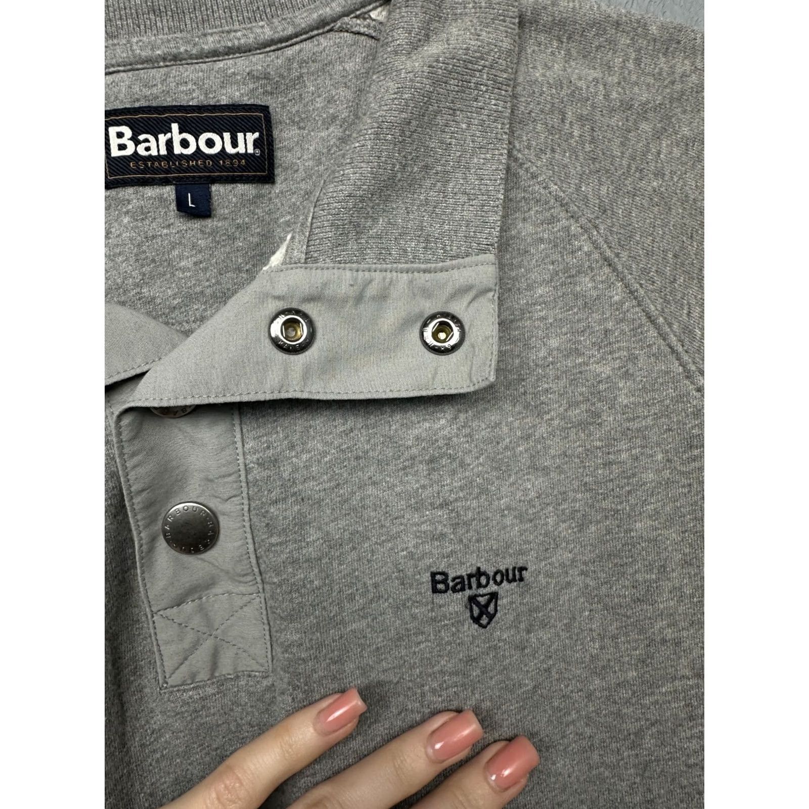 Barbour Barbour Sweater Shirt Mens 1/4 Zip 1/4 Zip Sweatshirt Size L Gray Cotton Logo Pullover Vintage: No Size US L / EU 52-54 / 3 - 3 Thumbnail
