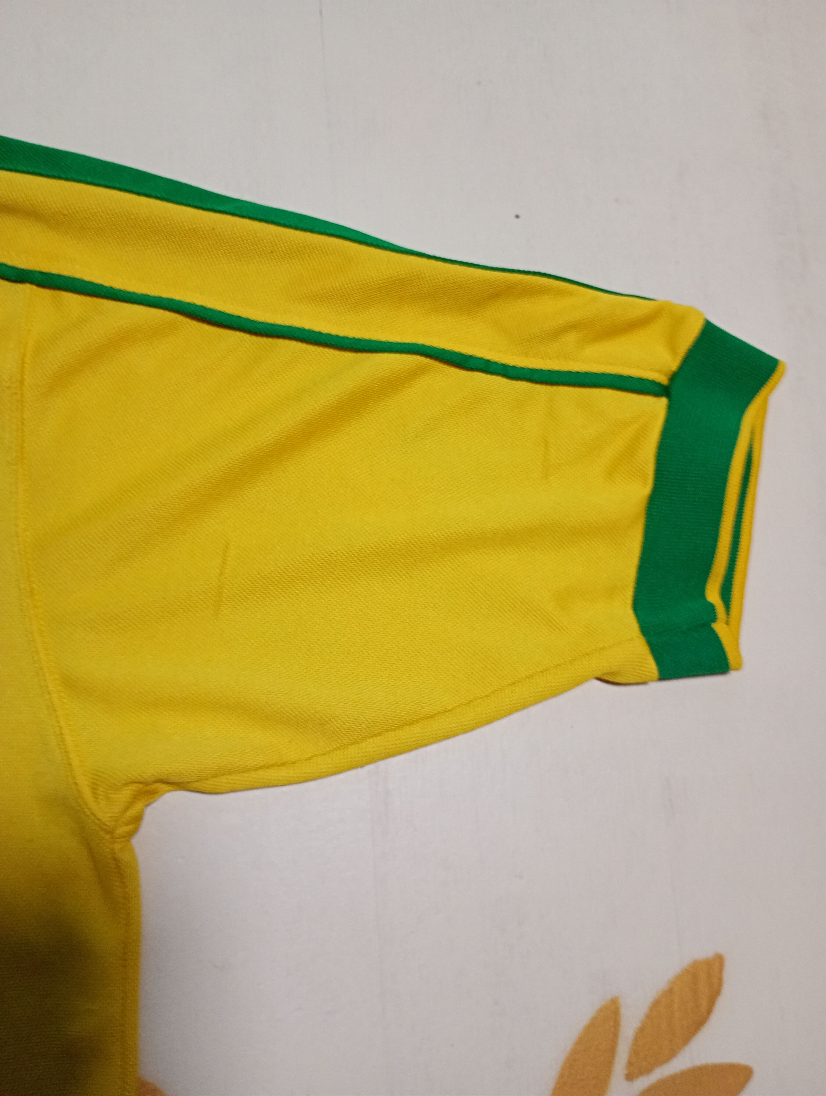 Nike Nike Brazil Jersey #9 Ronaldo 1998 Vintage Size US S / EU 44-46 / 1 - 8 Thumbnail