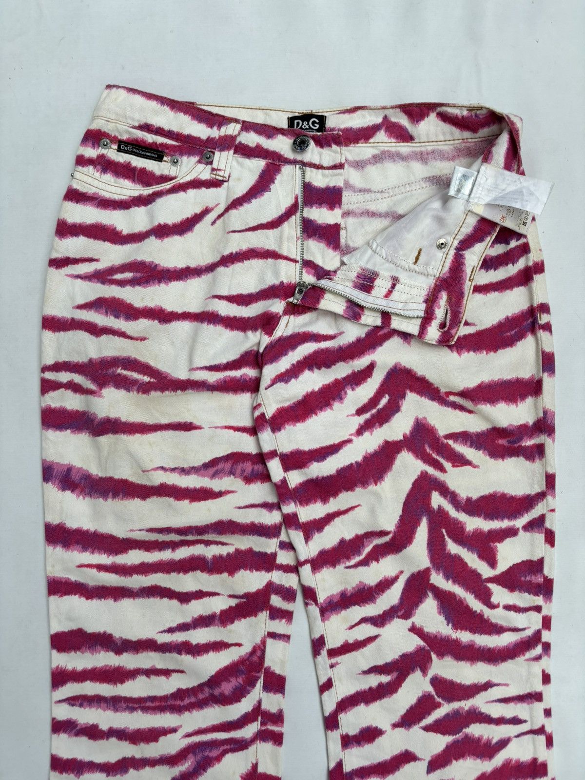 Dolce & Gabbana 2000s Pink Tiger Print Flared Pants Size 28" / US 6 / IT 42 - 3 Thumbnail