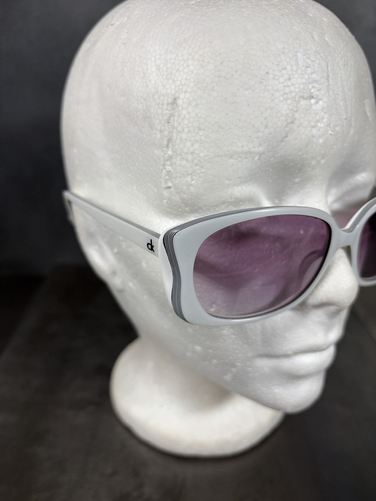Calvin Klein F/W 2009 Calvin Klein Sunglasses Butterfly CK 4091/S White Size ONE SIZE - 9 Thumbnail