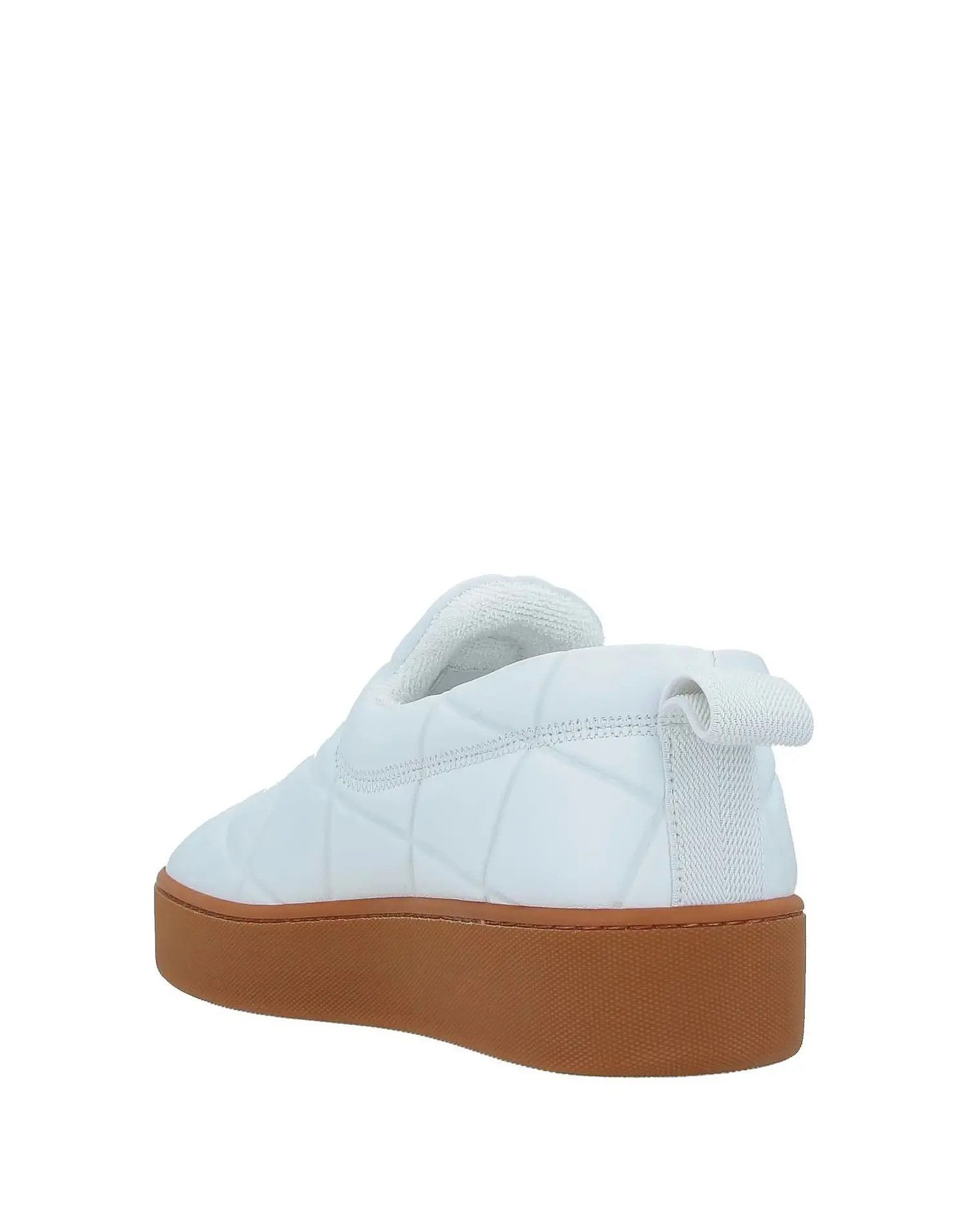 Bottega Veneta o1s1wg110924 Quilted Embossed Leather Slip On Sneakers White Size US 6 / EU 39 - 3 Thumbnail
