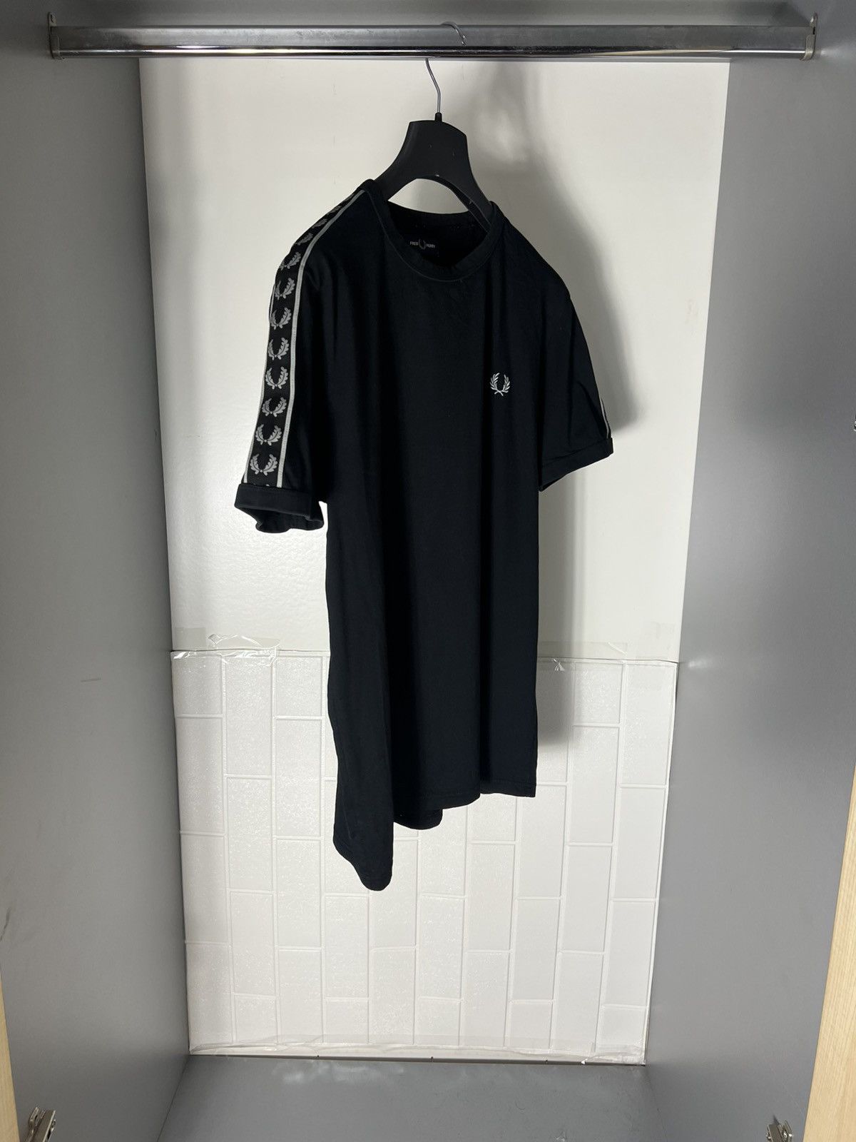 Fred Perry × Vintage VERY RARE FRED PERRY MONOGRAM LAMPAS T-SHIRT CLASSIC CASUAL Size US L / EU 52-54 / 3 - 2 Thumbnail