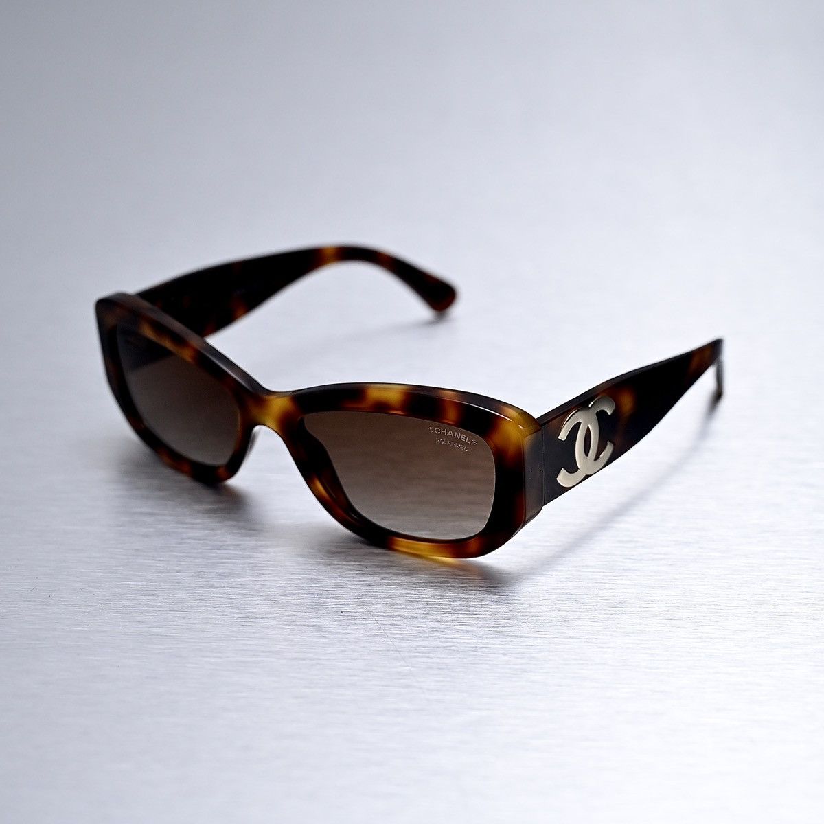 Chanel CHANEL 0CH5493 SUNGLASSES Size ONE SIZE - 1 Thumbnail