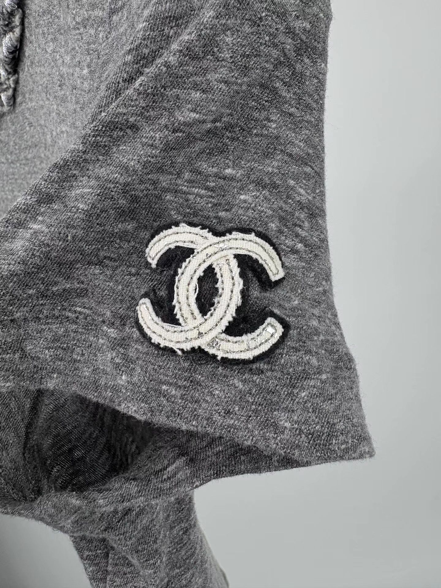 Chanel CHANEL Lace Trim Logo Short Sleeve Size XS / US 0-2 / IT 36-38 - 3 Thumbnail