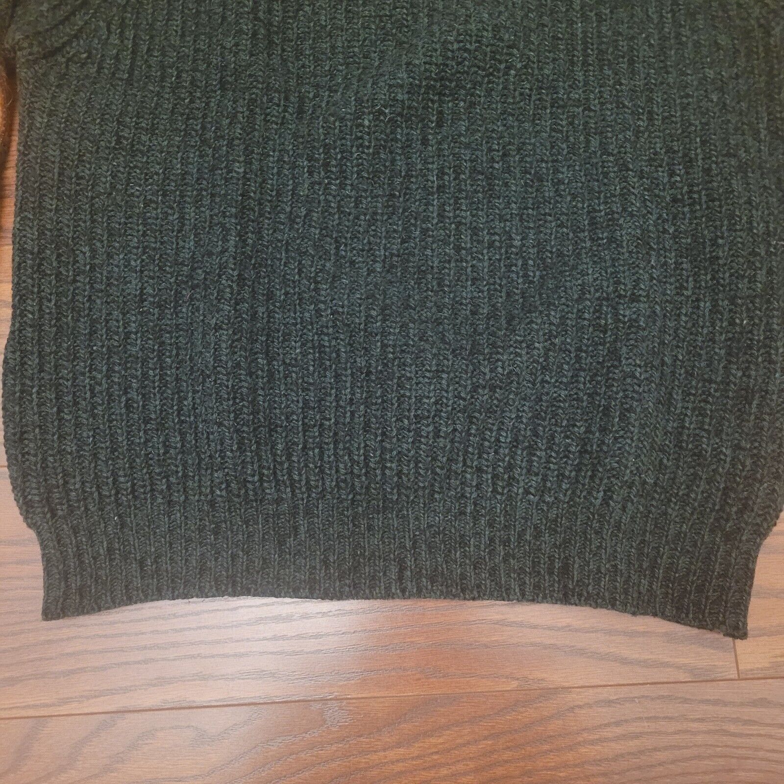 Woolrich Woolen Mills Vintage Woolrich Mens Sweater Green Large Wool Blend Patch Size US L / EU 52-54 / 3 - 5 Thumbnail