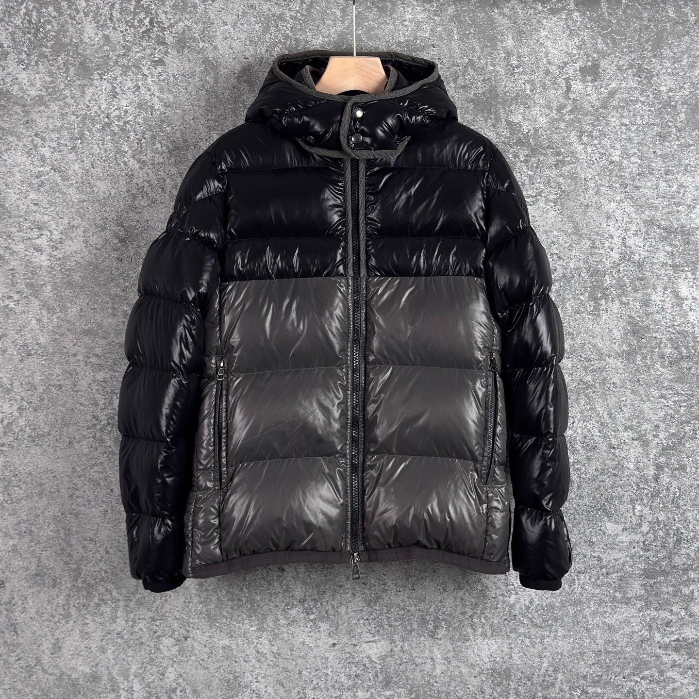 Moncler Moncler Down Gray Heavy Coat l Men Size US L / EU 52-54 / 3 - 1 Thumbnail