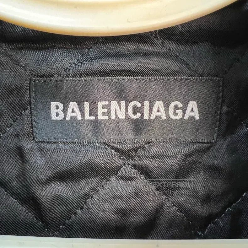 Balenciaga Balenciaga Front Logo Black Fleece Cotton Bomber Jacket Size US S / EU 44-46 / 1 - 3 Thumbnail