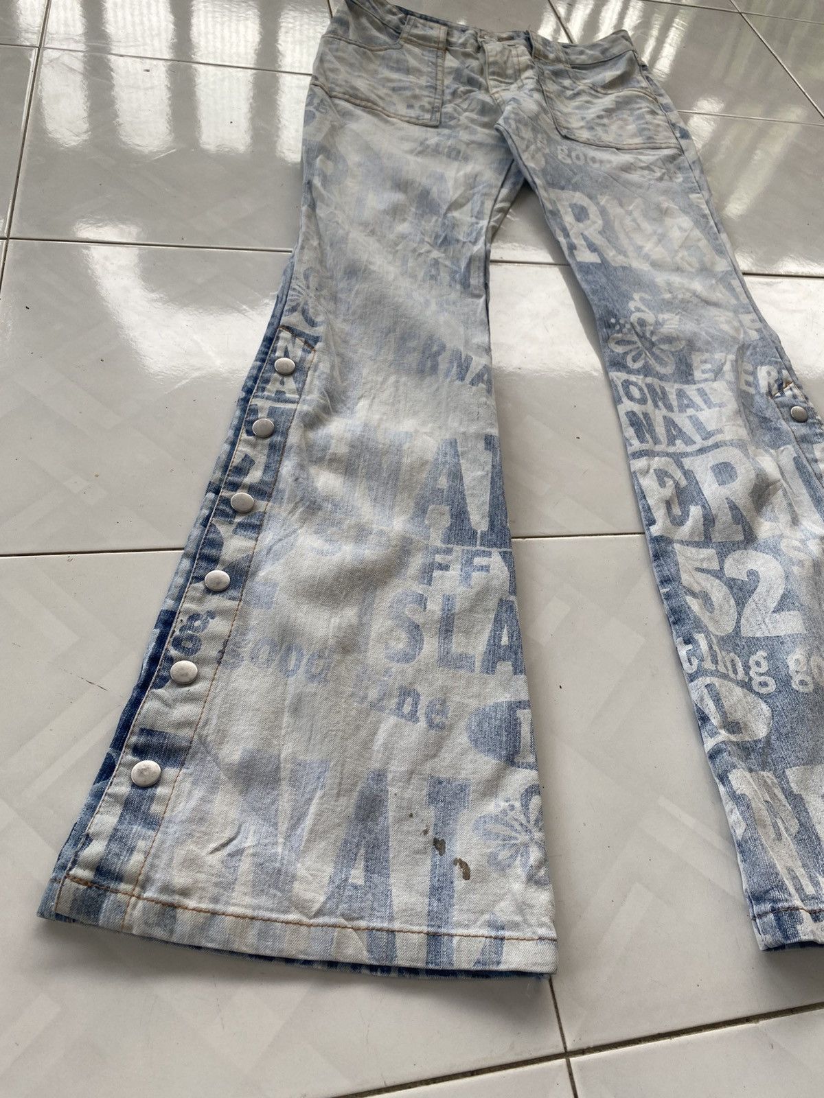 14th Addiction × Japanese Brand × KMRii Joueraux Echecs OVP Snap Button Flare Jeans Size 27" / US 4 / IT 40 - 5 Thumbnail
