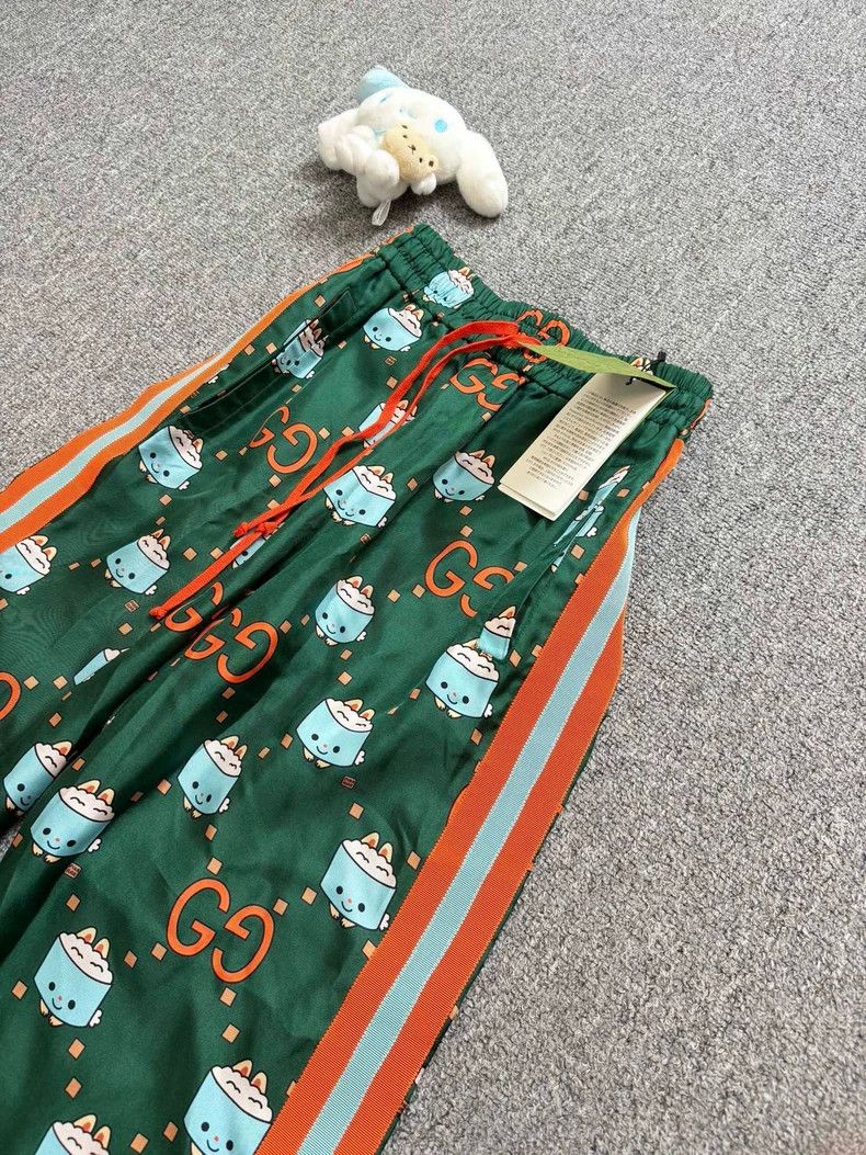 Gucci Gucci SizeXXS Green cartoon GG full logo trousers Size US 29 - 3 Thumbnail