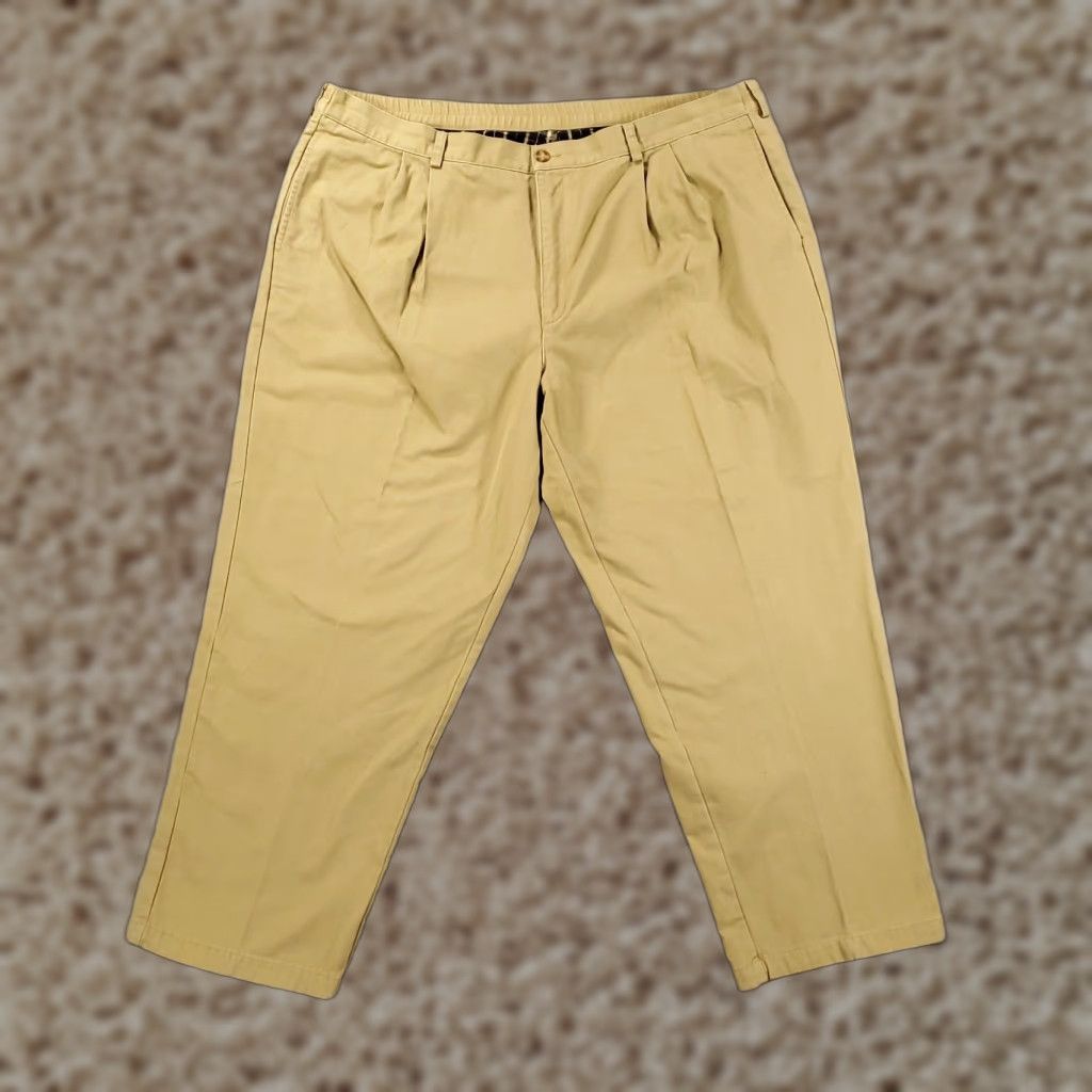 Vintage LL Bean Pant Mens 46x30 Chino Cotton Pleated Lined Comfort Waist Beige Size US 30 / EU 46 - 1 Thumbnail