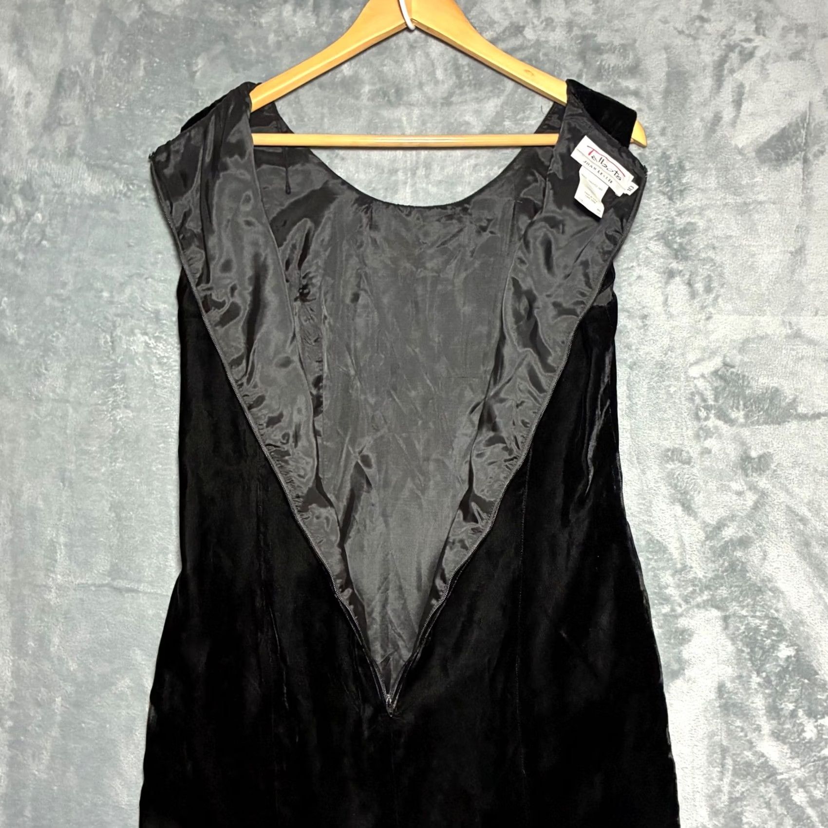 Talbots VTG Talbots Joan Leslie Black Velvet Sleeveless Sheath Dress Size 10 USA Size L / US 10 / IT 46 - 4 Thumbnail