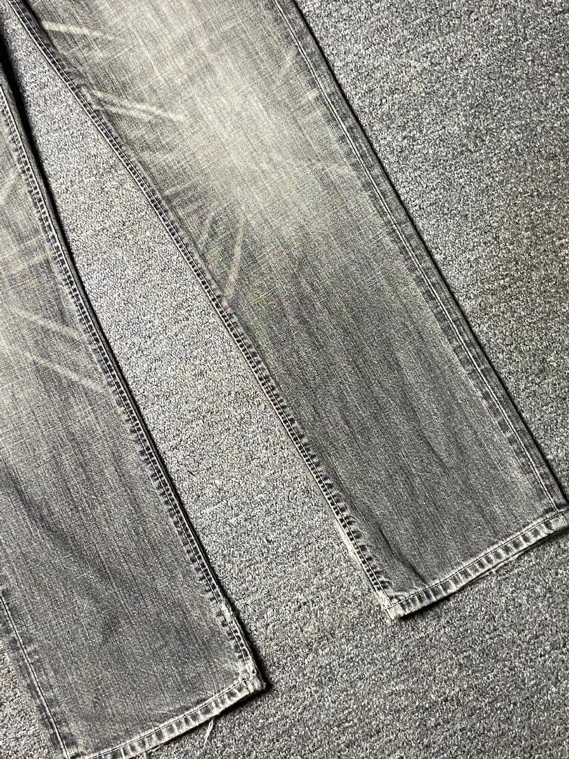 Wrangler Wrangler Classic Distressed Denim Jeans (162) Size US 32 / EU 48 - 9 Thumbnail