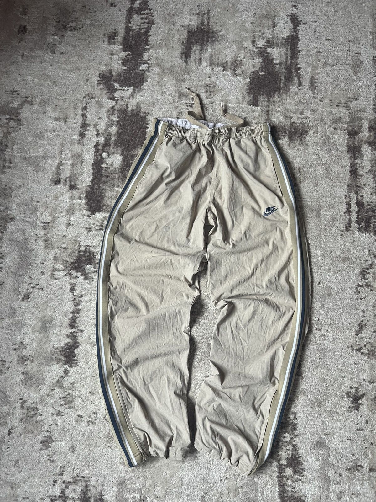 Nike × Vintage Vintage Nike Track Pants Nylon Drill Y2K Size US 32 / EU 48 - 1 Thumbnail