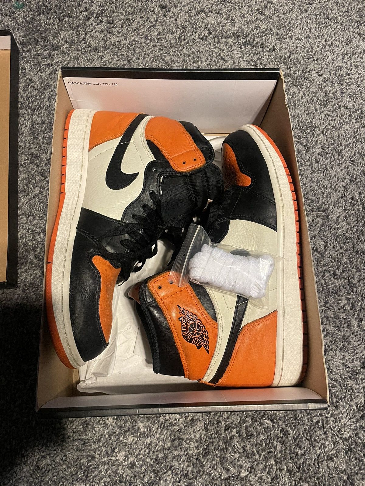 Jordan Brand Shattered Backboard 1s Size US 10.5 / EU 43-44 - 10 Thumbnail