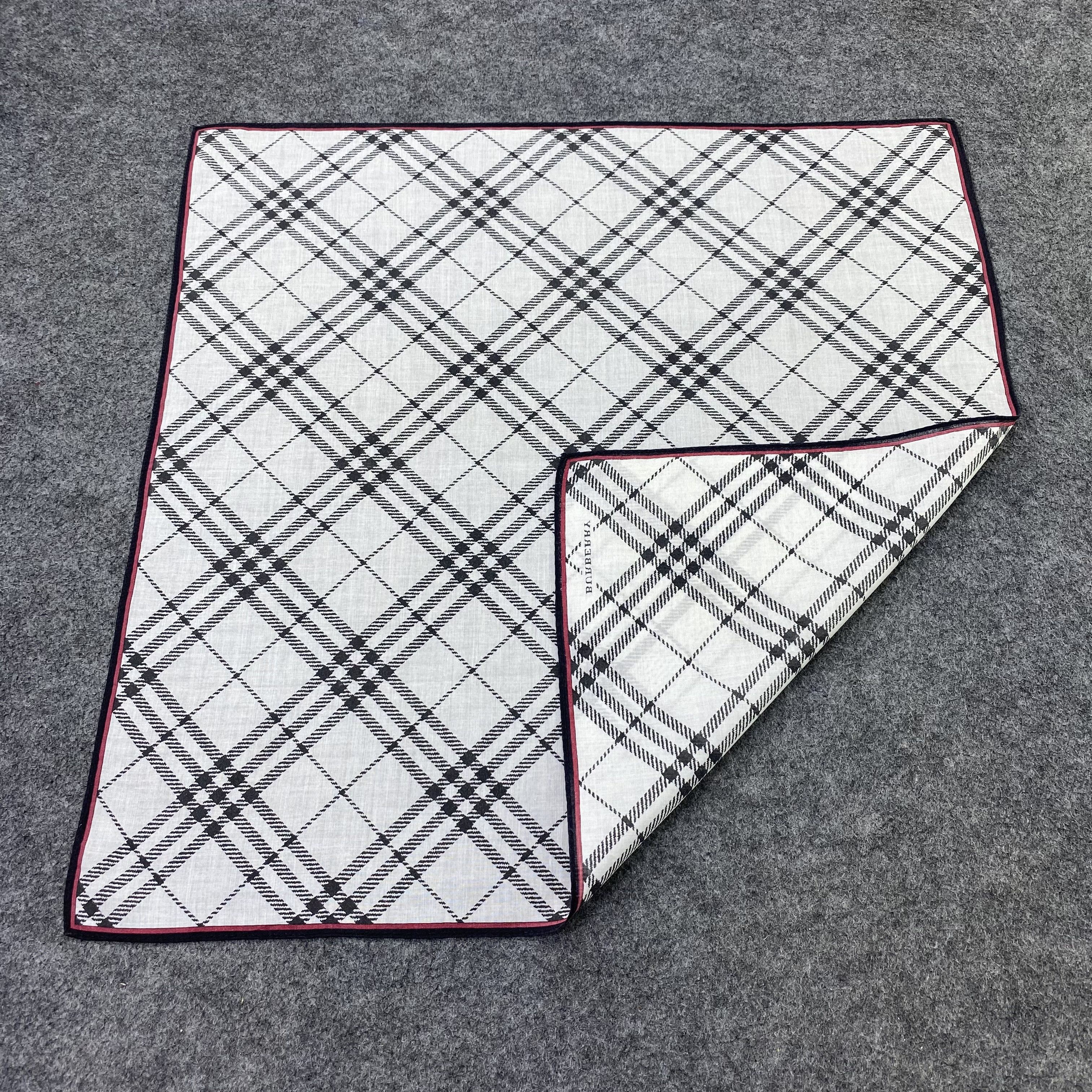 Burberry Burberry Handkerchief Neckerchief Bandana-B2072 Size ONE SIZE - 5 Thumbnail