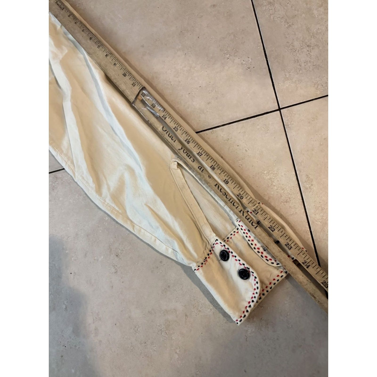 Levi's Levi's Shirt Mens XL Cream Embroidered Southwestern Button Down Long Sleeve Zia Body: Embroidered Zia Sun, Pockets, Contrast Stitching Size US XL / EU 56 / 4 - 8 Thumbnail