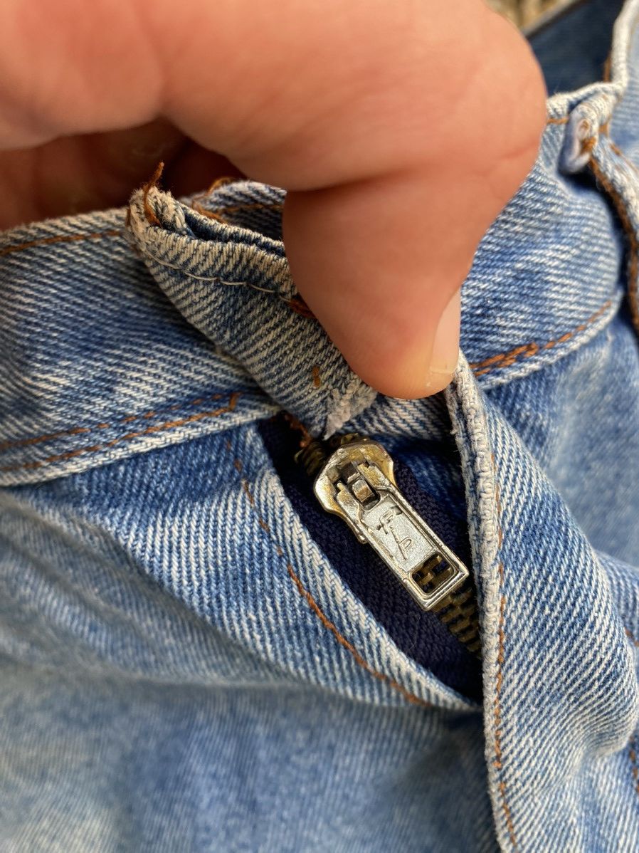 Levi's Vintage Clothing × Vintage Vintage Levi’s Jeans Size US 33 - 13 Thumbnail