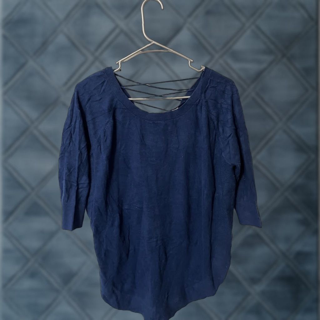 Express Express Sweater Womens Medium Blue Round Neck 3/4 Sleeve Solid Dolman Knit Polyester Rayon Modern Cozy Shirt? Size M / US 6-8 / IT 42-44 - 1 Thumbnail