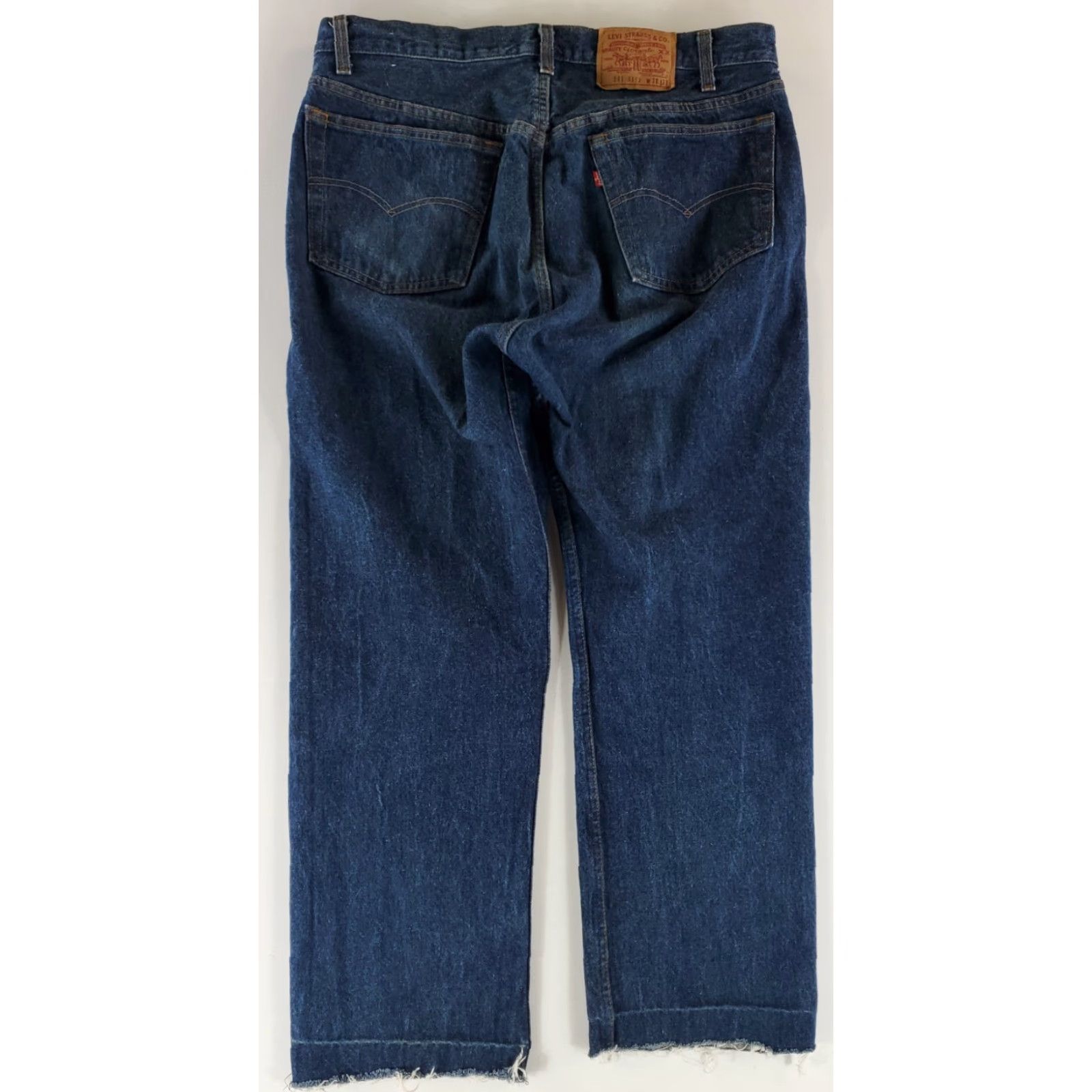 Levi's VINTAGE Levi's 501 Jeans Straight 37 Mens Blue 80s Cutoff Inseam 30 Actual 37x30 Size US 37 - 7 Thumbnail