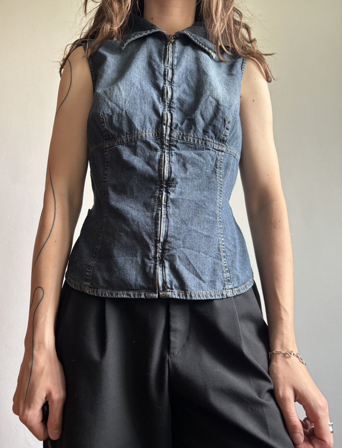 Moschino Moschino jeans made in Italy vintage archived pattern vest Size S / US 4 / IT 40 - 1 Thumbnail
