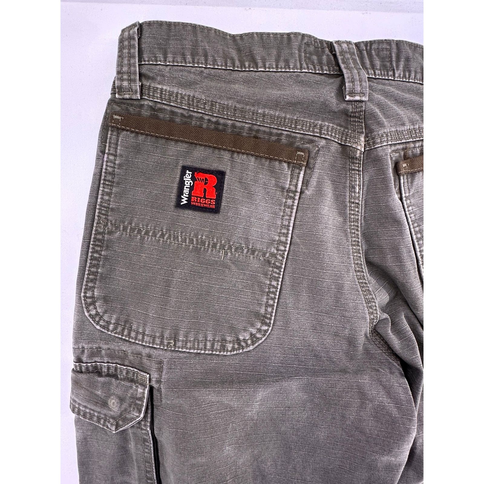 Wrangler Olive Green Wrangler Riggs Work Wear Jeans Size 31x34 Size US 31 - 10 Thumbnail