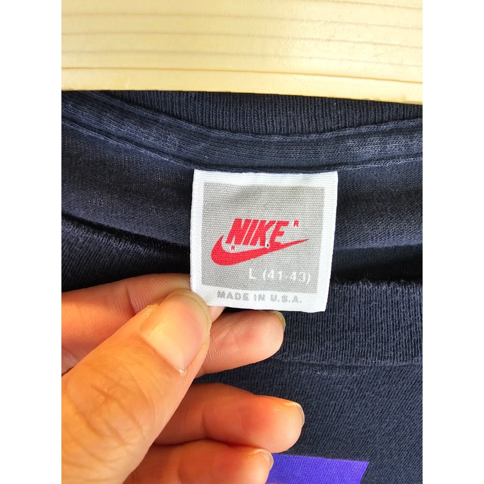 Nike VINTAGE Nike CHALLENGE COURT SINGLE STITCH BLACK T-SHIRT SZ XLARGE Shirt Mens Nike Black T-Shirt 90sの Size US XL / EU 56 / 4 - 5 Thumbnail