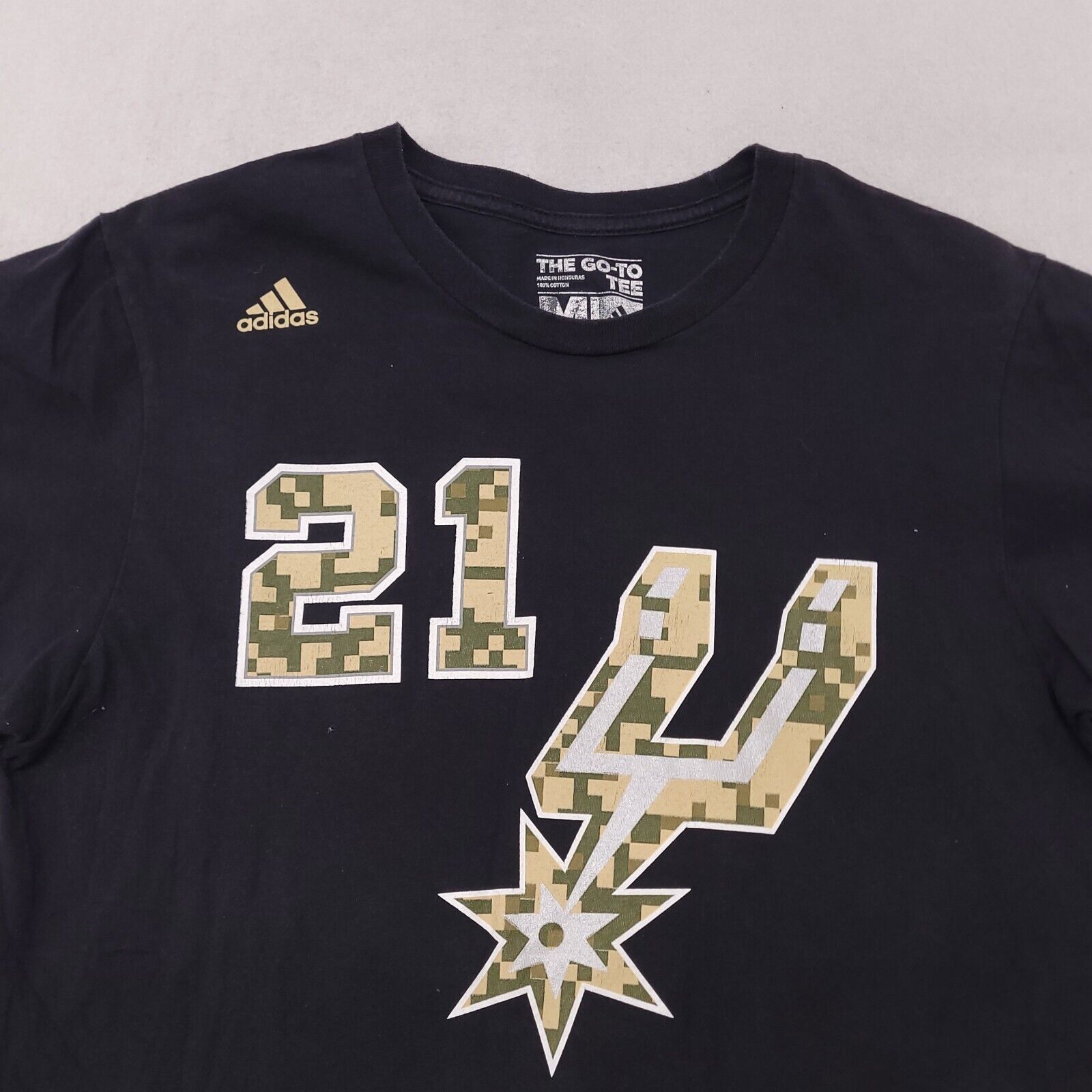 Adidas Adidas Antonio Spurts #21 Duncan T-Shirt Adult Mens Size M Size US M / EU 48-50 / 2 - 1 Thumbnail
