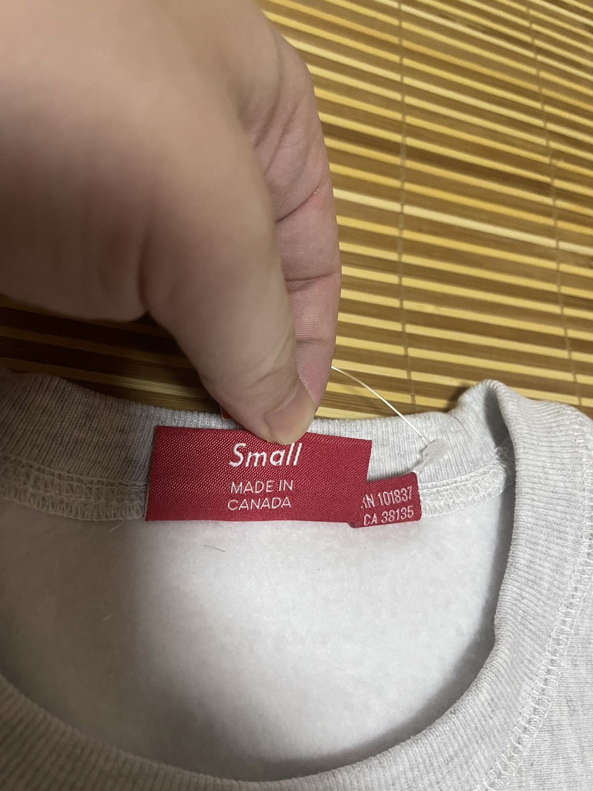 Supreme Supreme fw18 red on grey box logo crewneck Size US S / EU 44-46 / 1 - 5 Thumbnail