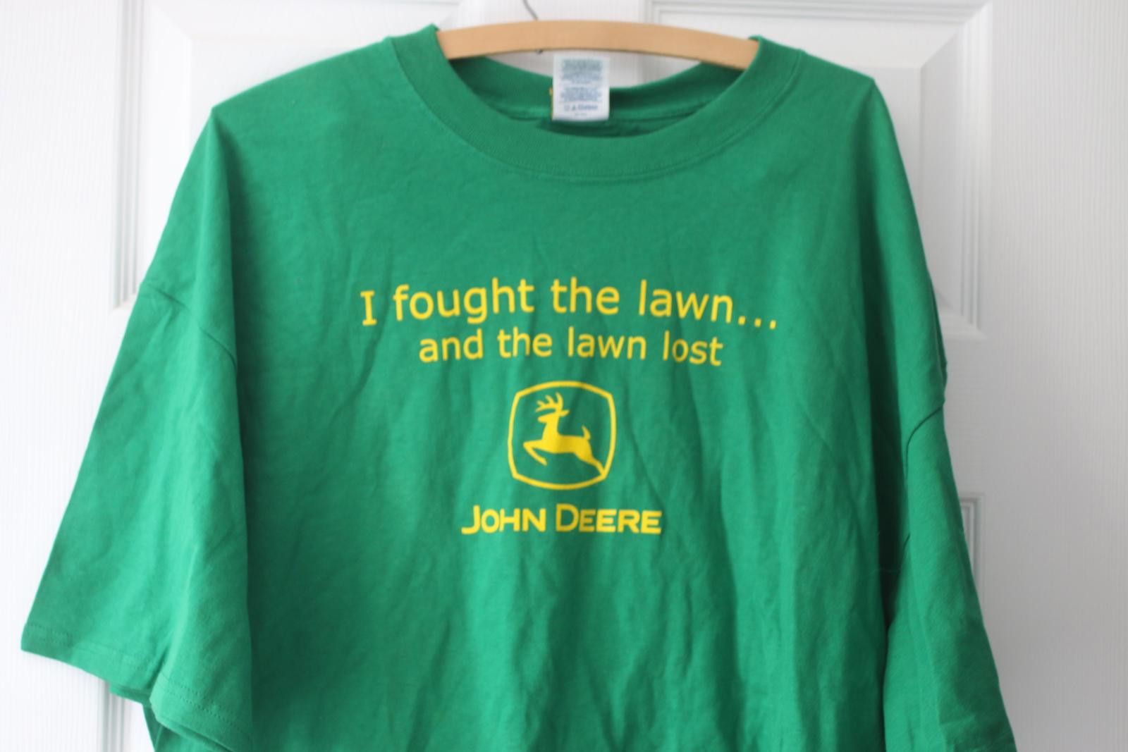 John Deere John Deere T-Shirt I Fought the Lawn Logo Size 2XL NWT w/tag Size XXL / US 16-18 / IT 52-54 - 2 Thumbnail