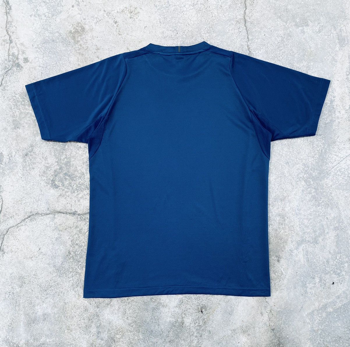 Oakley Vintage Y2k Oakley Center Logo Jersey Size US M / EU 48-50 / 2 - 2 Thumbnail