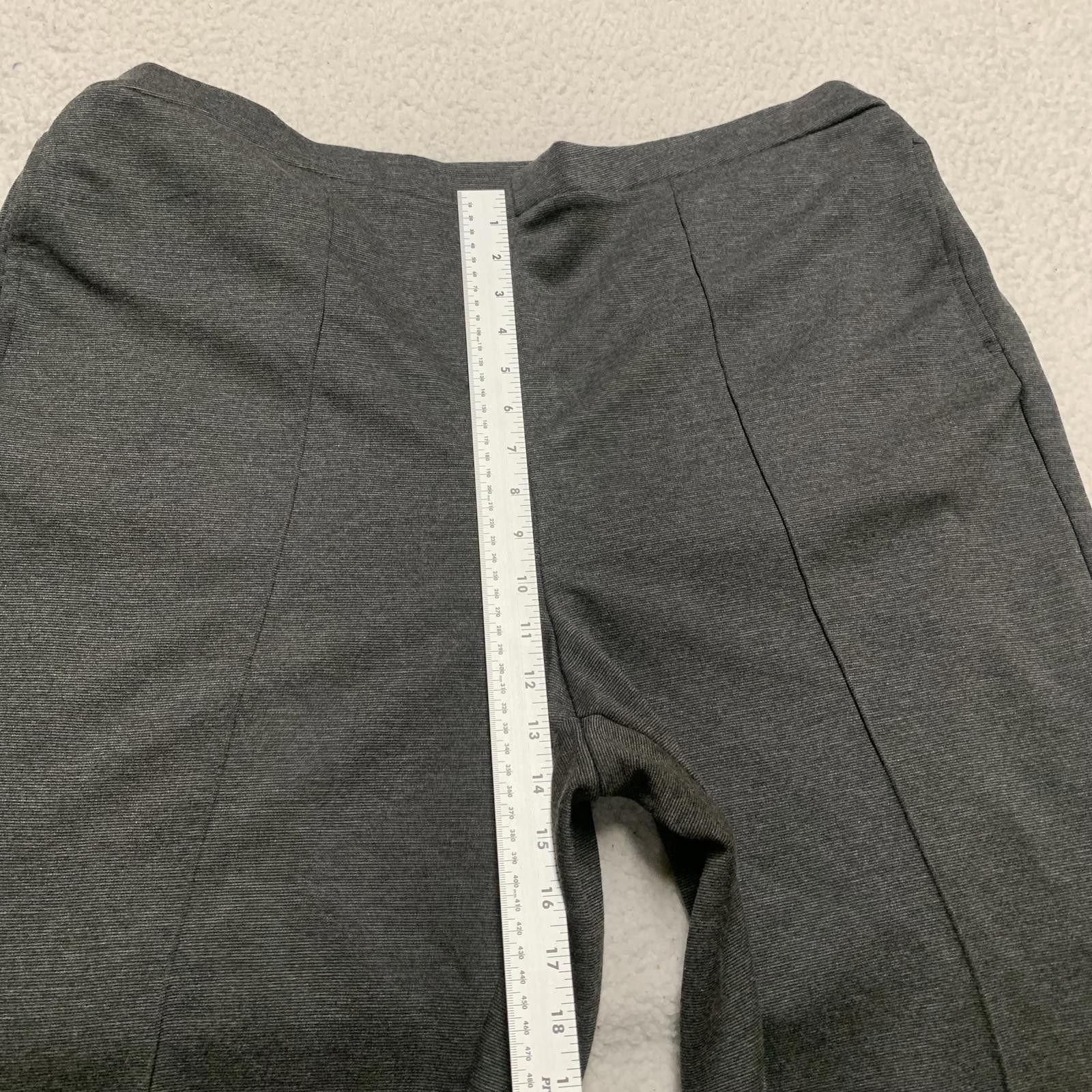 Other Liz & Me Sport Women's Size 16 Wide Gray Capris 38 x 26 Size 38" / US 16 / IT 52 - 11 Thumbnail