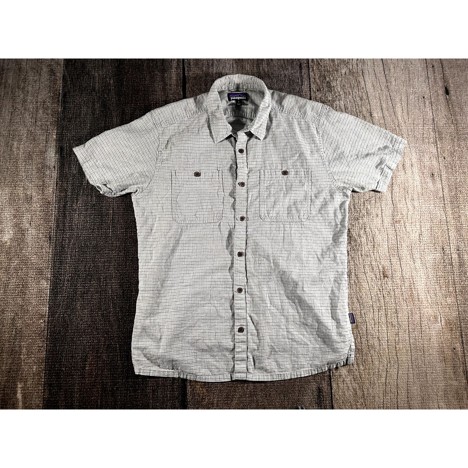 Patagonia Patagonia Men's Back Step White Green Striped Shirt Sz Large Size US L / EU 52-54 / 3 - 1 Thumbnail