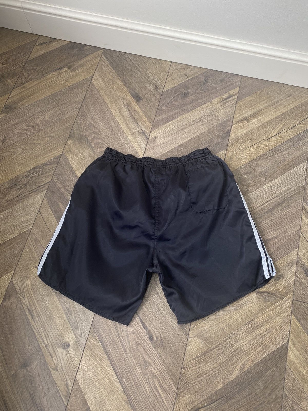 Adidas Vintage Adidas 90s style shorts Size US 31 - 8 Thumbnail