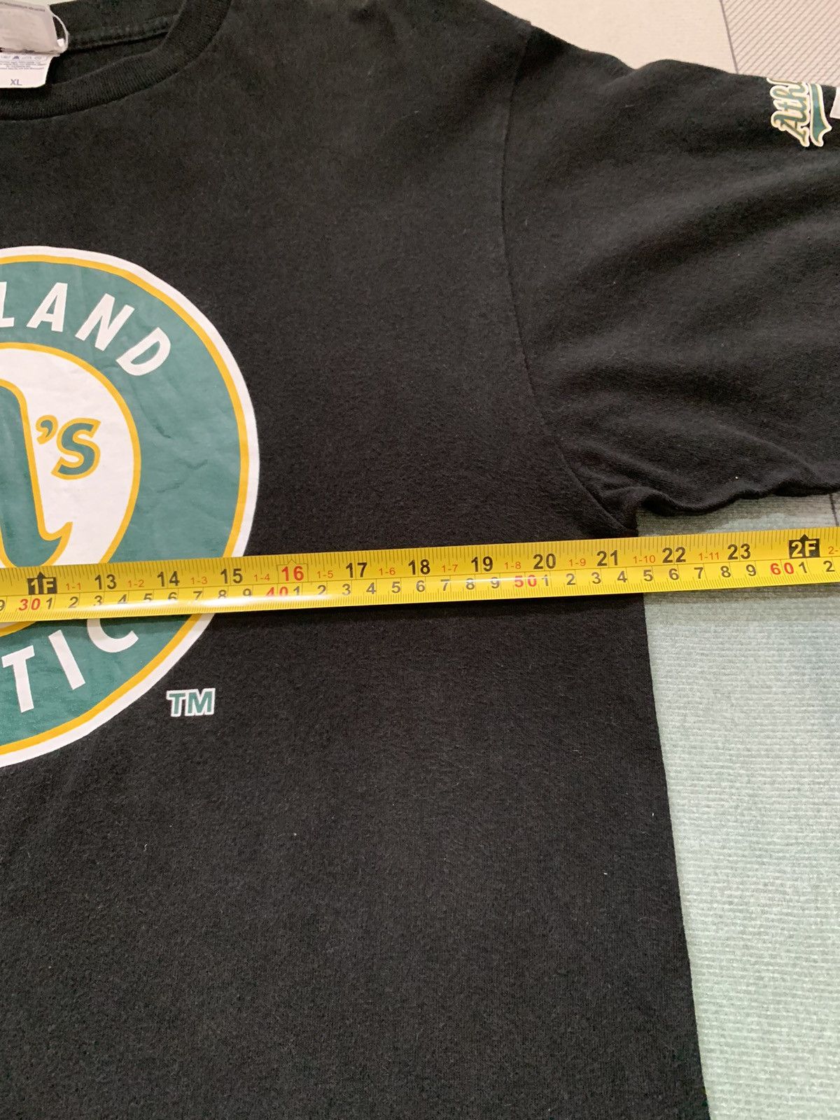 Japanese Brand Vintage Y2K Oakland Athletics Tee Size XL Size US XL / EU 56 / 4 - 11 Thumbnail