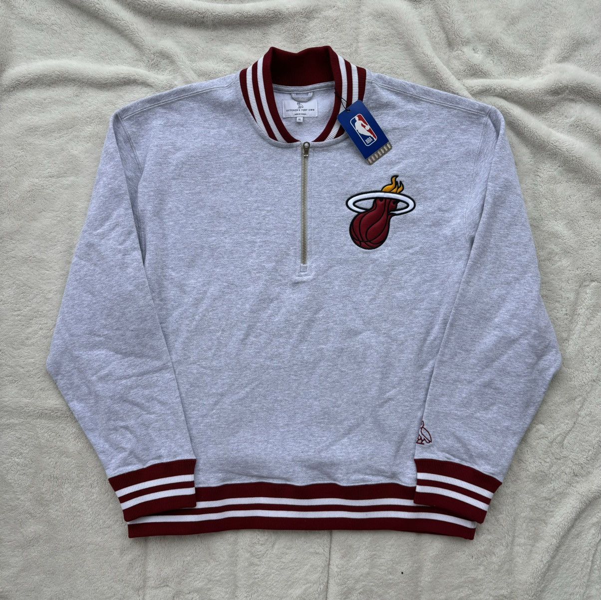 October's Very Own OVO x Miami Heat Grey Quarter Zip Sweater Size US XL / EU 56 / 4 - 1 Thumbnail