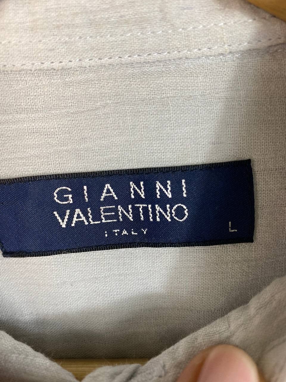 Gianni Valentino vintage gianni valentino shirt nice design Size US L / EU 52-54 / 3 - 6 Thumbnail